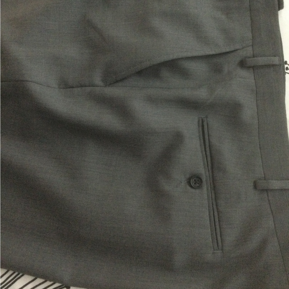 Men’s Grey Dress Pants. 52W x 29L.  Like New.